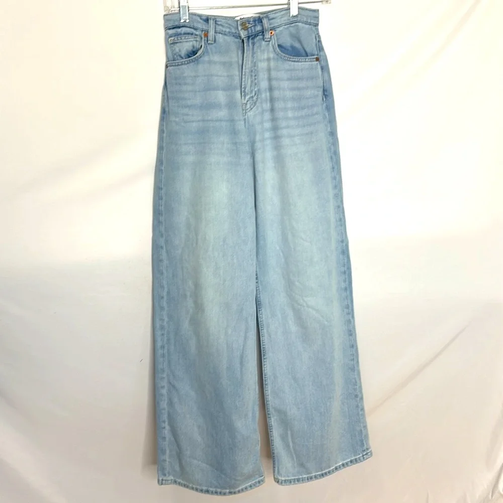 Reformation Carey Lived in Light Wash Wide Leg Jeans - Picture 6 of 8